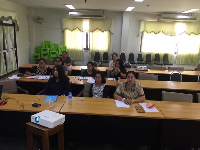คณะผู้บริหาร,ข้าราชการและพนักงานร่วมประชุมชี้แจงผ่านระบบถ่ายทอดสดออนไลน์