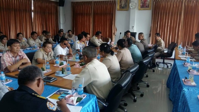 ประชุมหัวหน้าส่วนราชการ ณ ห้องประชุมเทศบาลตำบลนาโพธิ์พัฒนา