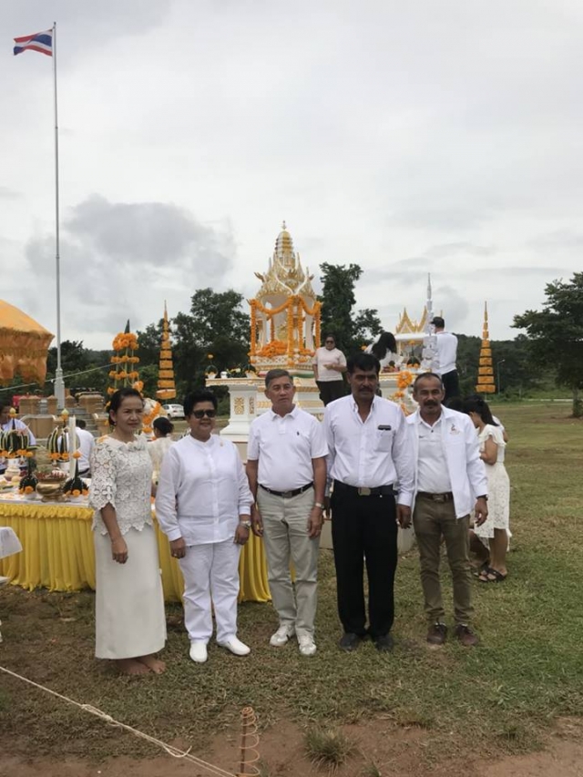 ตั้งศาลพระพรหม ศาลตายาย เพื่อความเป็นศิริมงคลแก่ เทศบาลตำบลนาโพธิ์พัฒนา